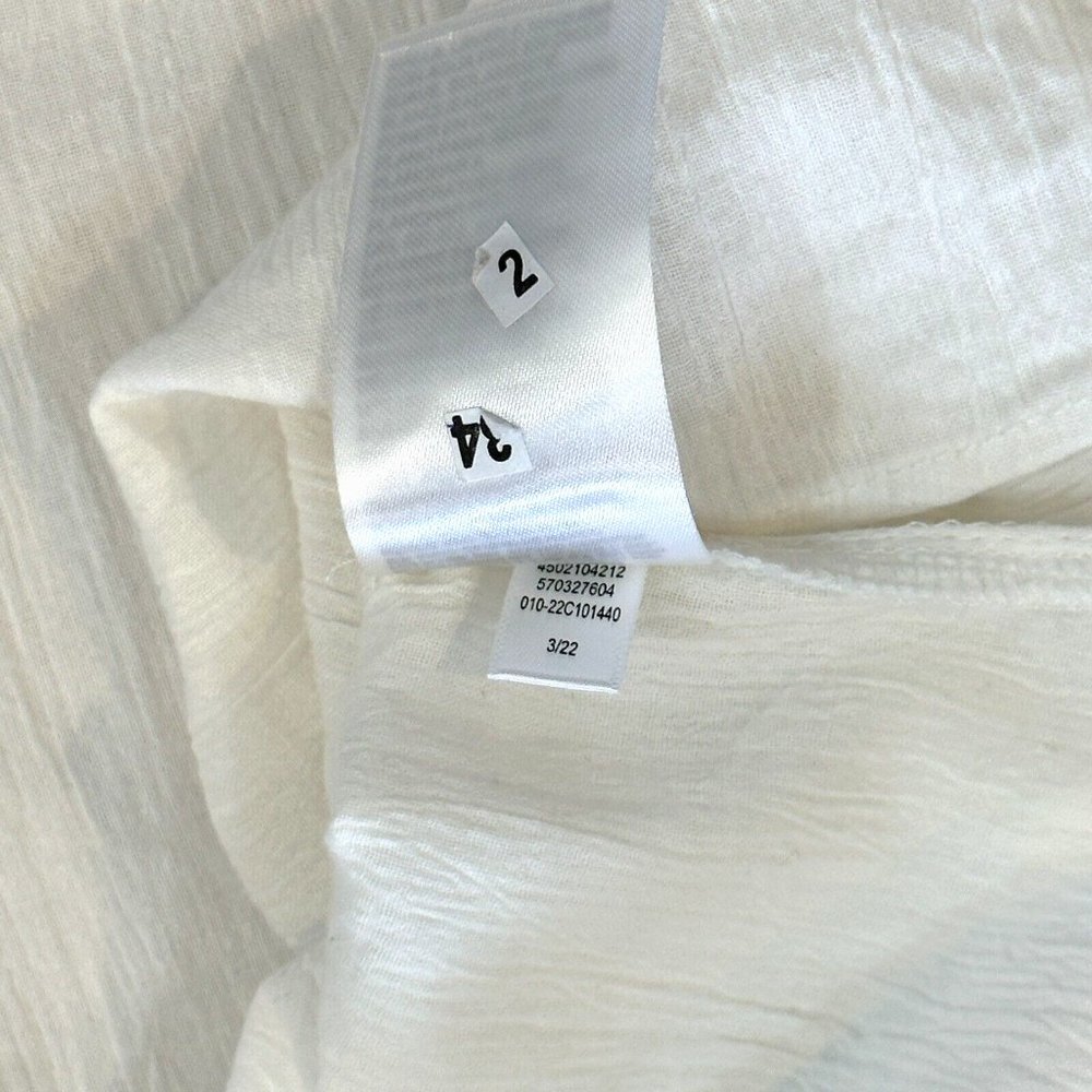 Chico's White Blouse with Neckline Embroidered with Gray Beading Size XL - Picture 9 of 12